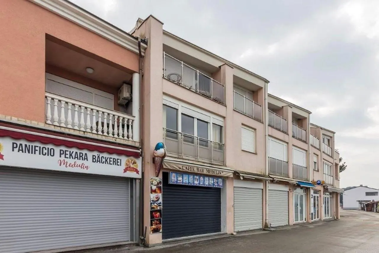 Apartment Dubravka Near The Sandy Beach Medulin