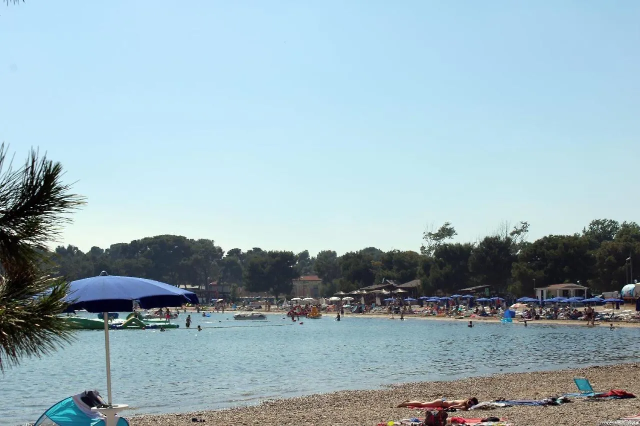 Apartment Dubravka Near The Sandy Beach Medulin