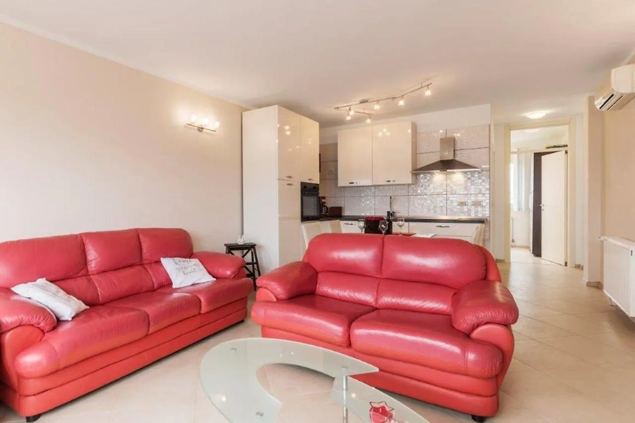 Apartment Dubravka Near The Sandy Beach Medulin 0*,